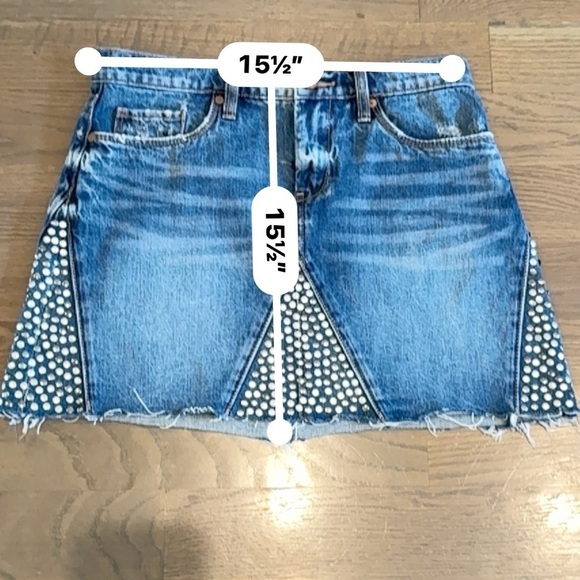 Free People BlankNYC Way Back When Stud Embellished Bling Cutoff Denim Skirt 28 - Picture 11 of 11